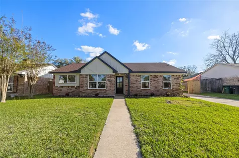12403 Shannon Hills Dr, Houston, TX 77099