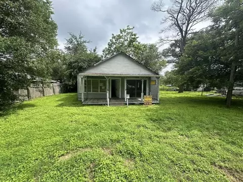 302 W Jackson, Kosse, TX 76653