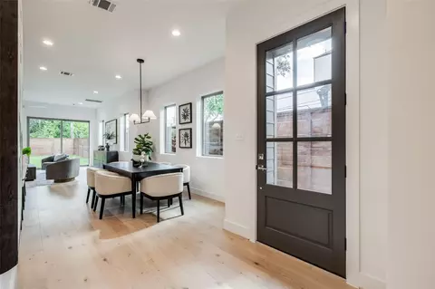 Entry Way - 116 E 23rd St, Houston, TX 77008 photo 1 of 3