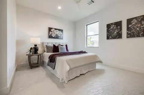 Bedroom - 116 E 23rd St, Houston, TX 77008 photo 4 of 5