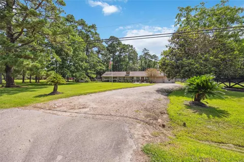 20420 Plaza Cir, Crosby, TX 77532