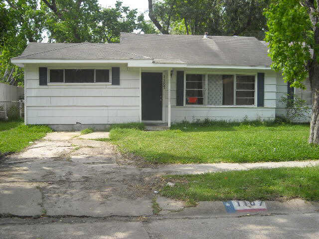 1107 Lafferty Rd, Pasadena, TX 77502 photo 1