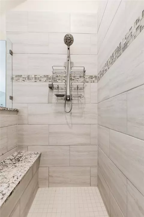 Bath - 231 Bee Balm Ct, Conroe, TX 77304 photo 4 of 8