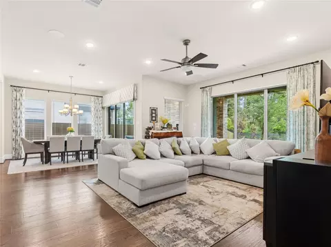 231 Bee Balm Ct, Conroe, TX 77304