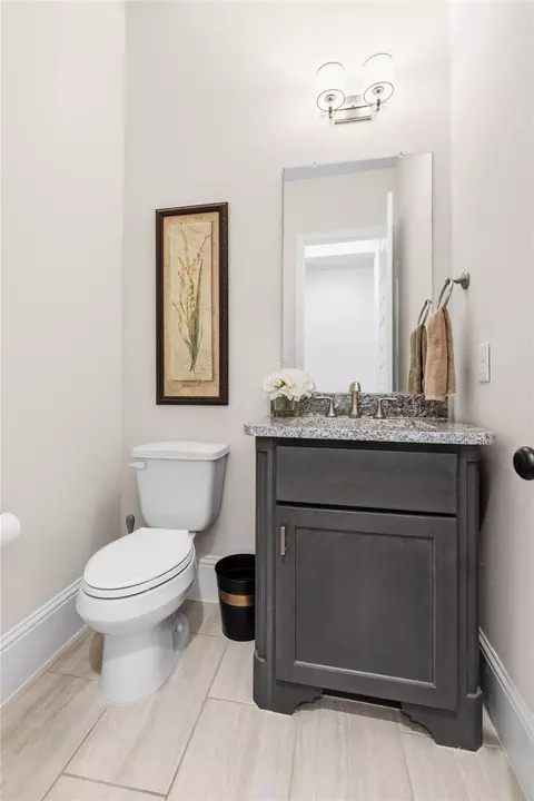 Bath - 231 Bee Balm Ct, Conroe, TX 77304 photo 8 of 8