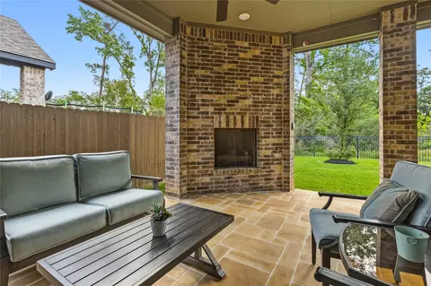 Exterior - 231 Bee Balm Ct, Conroe, TX 77304 photo 2 of 8