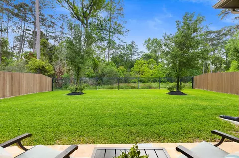 Exterior - 231 Bee Balm Ct, Conroe, TX 77304 photo 4 of 8