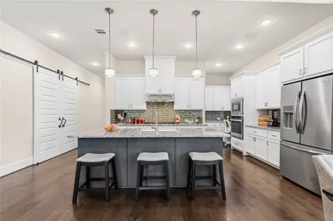 Kitchen - 231 Bee Balm Ct, Conroe, TX 77304 photo 2 of 4