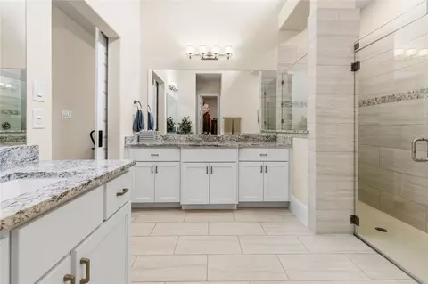Bath - 231 Bee Balm Ct, Conroe, TX 77304 photo 1 of 8