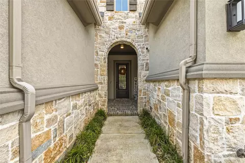 Entry Way - 231 Bee Balm Ct, Conroe, TX 77304 photo 1 of 3