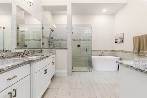 Bath - 231 Bee Balm Ct, Conroe, TX 77304 photo 2 of 8