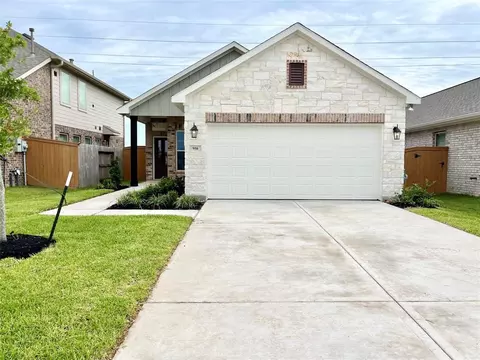 950 Mockingbird Passage Dr, Beasley, TX 77417 photo 1