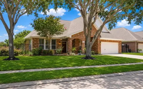 18707 Agua Vista Dr, Houston, TX 77084