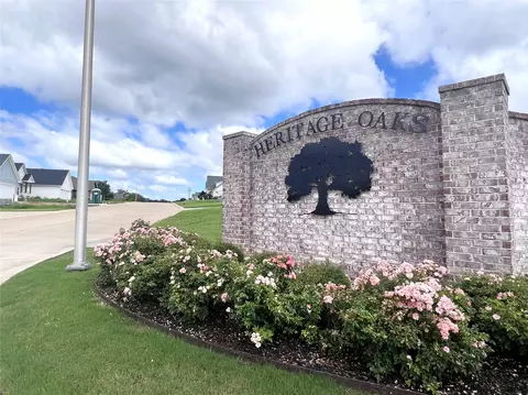 2423 Pecan Crossing Ct, Brenham, TX 77833