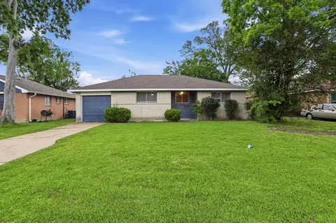 14519 Draycott Ln, Houston, TX 77045