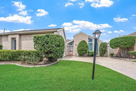 12906 Ashford Chase Dr, Houston, TX 77082