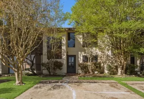 3823 Knollcrest Dr, Montgomery, TX 77356
