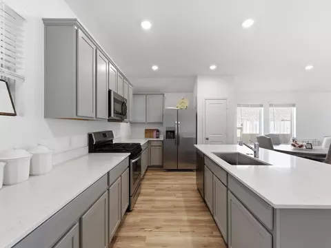 7327 Bartoncliff Dr, Katy, TX 77493