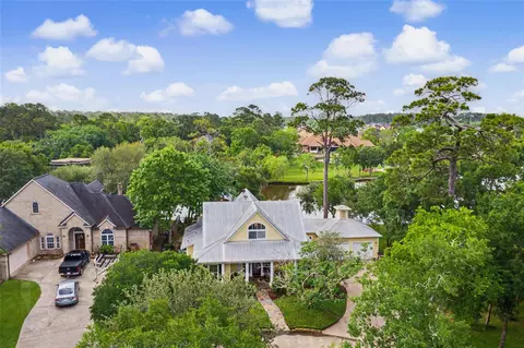 3924 Amanda Ct, Dickinson, TX 77539