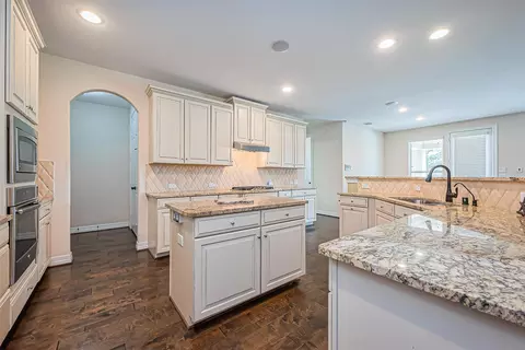 Kitchen - 10018 Durango Path Ln, Cypress, TX 77433 photo 2 of 3