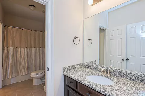 Bath - 10018 Durango Path Ln, Cypress, TX 77433 photo 4 of 8