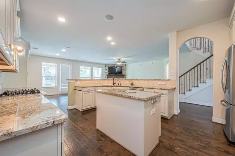 Kitchen - 10018 Durango Path Ln, Cypress, TX 77433 photo 3 of 3