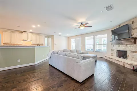 Living - 10018 Durango Path Ln, Cypress, TX 77433 photo 3 of 5