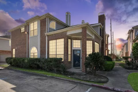 8888 Benning Dr #171, Houston, TX 77031