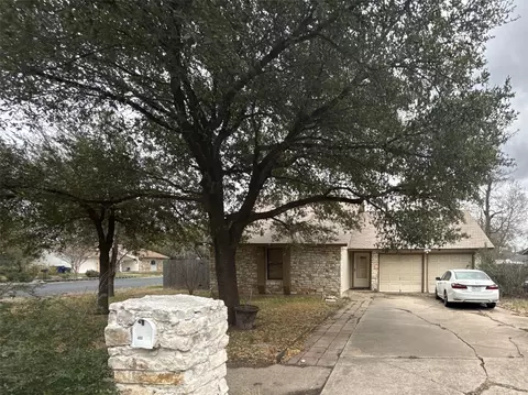 4801 Scarsdale Dr, Austin, TX 78744