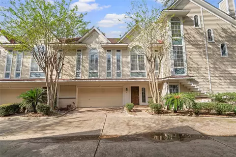 421 Harvard St #E, Houston, TX 77007