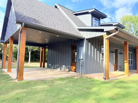 238 Chappell Grove Ln, Chappell Hill, TX 77426