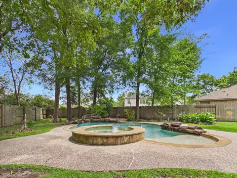 2906 Sycamore Tree Ct, Kingwood, TX 77345