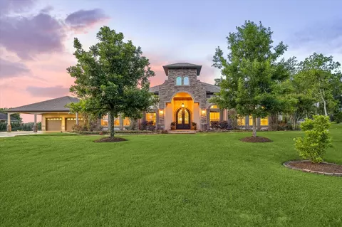 8703 Den Oak Dr, Richmond, TX 77406