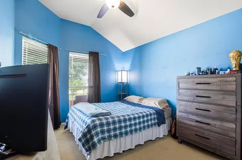 Bedroom - 2315 Shady Tree Ln, Conroe, TX 77301 photo 3 of 4