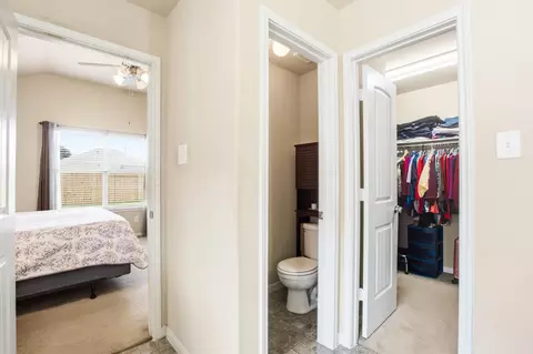 Entry Way - 2315 Shady Tree Ln, Conroe, TX 77301 photo 5 of 5