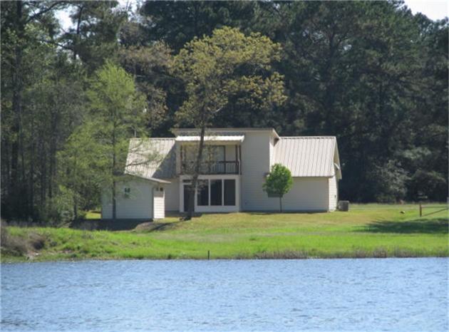 69 Palm Spgs, Trinity, TX 75862 photo 1