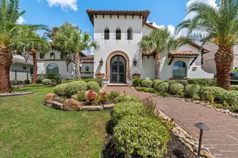 35 Enclave Manor Dr, Sugar Land, TX 77479
