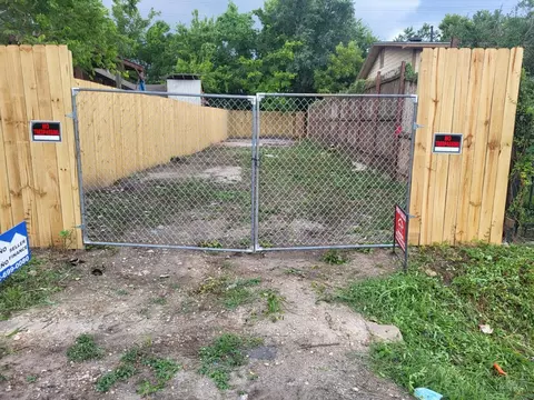 629 E 37th St, Houston, TX 77022