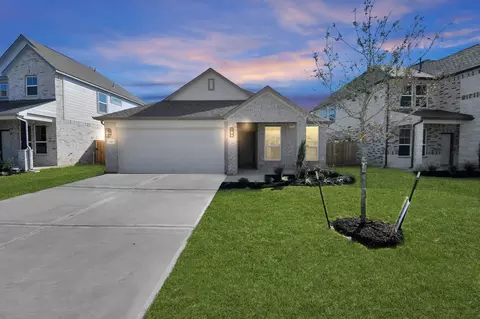 348 Ice Shore Trl, Dayton, TX 77535