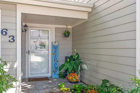 63 Hideaway Dr, Friendswood, TX 77546