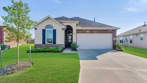 2003 Domeniko Dr, Fresno, TX 77545