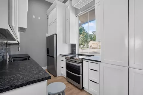 Kitchen - 14951 Pollux Dr, Willis, TX 77318 photo 2 of 2