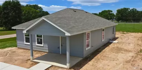 1041 Zero St, Hempstead, TX 77445 photo 1