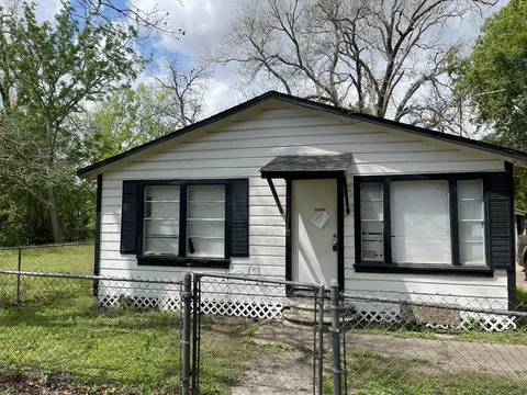 3020 Avenue D, Bay City, TX 77414