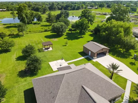11021 32nd St, Santa Fe, TX 77510