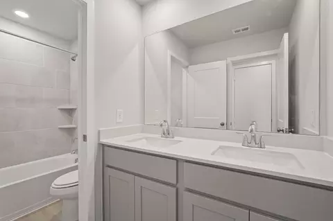 Bath - 217 Elm Spring Dr, Hockley, TX 77447 photo 4 of 4