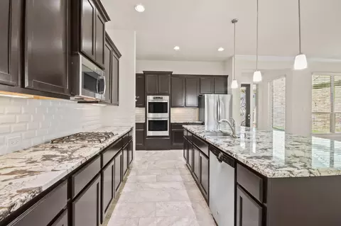 Kitchen - 8931 Leaning Hollow Ln, Spring, TX 77379 photo 4 of 5