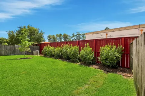Exterior - 8931 Leaning Hollow Ln, Spring, TX 77379 photo 8 of 9
