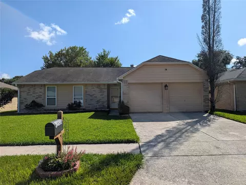 16830 Carrack Turn Dr, Friendswood, TX 77546