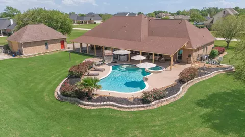 9015 Augusta St, Beach City, TX 77523